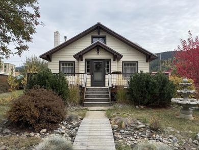 Lake Home For Sale in Metaline Falls, Washington