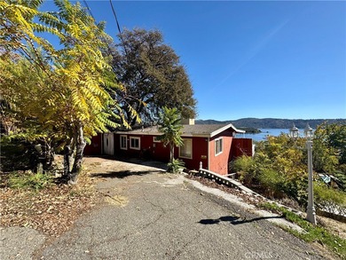 Clear Lake Home For Sale in Clearlake Oaks California