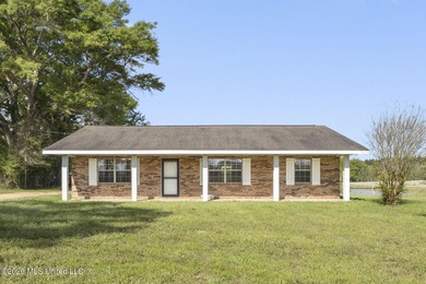 Welcome to our peaceful escape in beautiful Stone County! This - photo 1