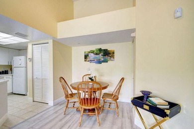 Amazing gated community of Grandview at Crestwood - 2/2 freshly - photo 8