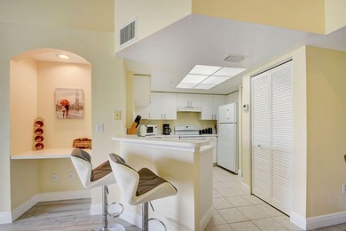 Amazing gated community of Grandview at Crestwood - 2/2 freshly - photo 10
