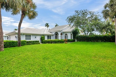 Direct golf course home on the 15th fairway of Bear Lakes - photo 2