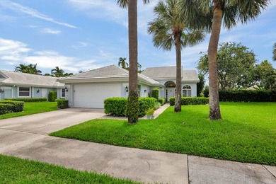 Direct golf course home on the 15th fairway of Bear Lakes - photo 3