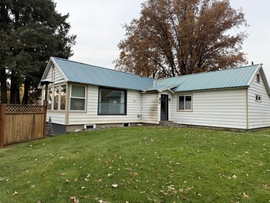 Lake Home For Sale in Ione, Washington