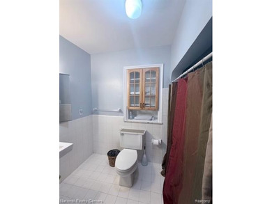 Charming, well-maintained brick ranch just steps from highly - photo 17
