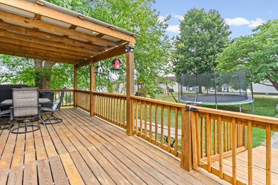 Beautifully updated 3 bedroom, 2 full bathroom home located at - photo 19