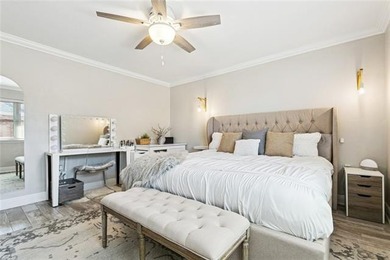GREAT LOCATION ! This well appointed townhome sits in the heart - photo 10