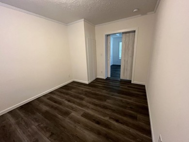 Active senior community, 40+. Call office for details! Discover - photo 9