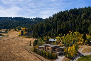 Enjoy spectacular views of the Boulders and beyond from this - photo 21