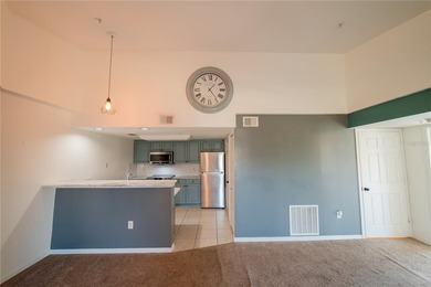SPACIOUS TOP FLOOR CONDO WITH WATER VIEW, GREAT AMENITIES AND - photo 4
