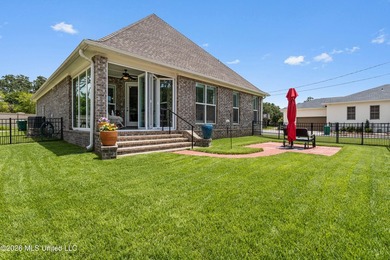 Beautiful home off the Beach, Open Floor plan, Kitchen, Den with - photo 25