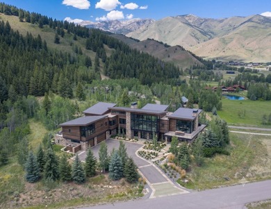 Enjoy spectacular views of the Boulders and beyond from this - photo 28