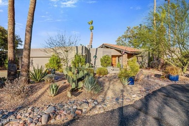 Enjoy both views of Four Peaks and the 15th hole of Quail Run - photo 4