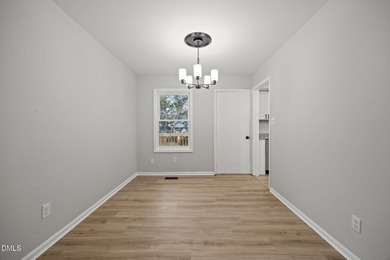 Thought you could not find a 5 bedroom home with a great - photo 5