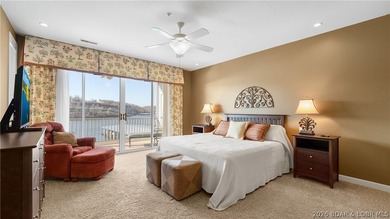 Huge screened deck, 12x32 boat slip with 8,000 lb lift, and rare