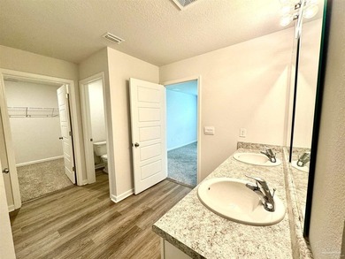 Move-in Ready and now Price Reduced!!!! Enchanting 4 bed, 2 bath - photo 21