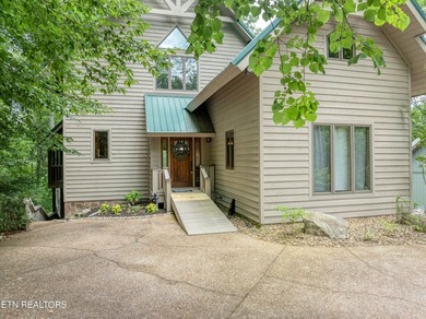 Located in the beautiful gated community of Laurel Valley, this - photo 2