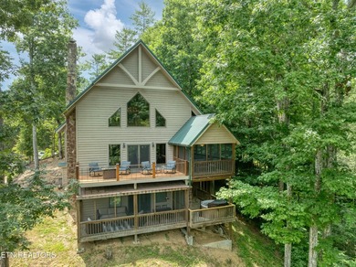 Located in the beautiful gated community of Laurel Valley, this - photo 3