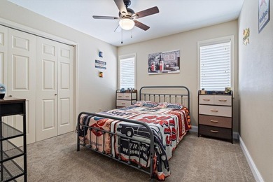 Lovingly cared for, quality built, pristine home on a 1/2 acre - photo 15