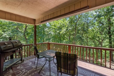 Lovingly cared for, quality built, pristine home on a 1/2 acre - photo 20
