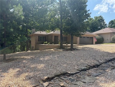 Lovingly cared for, quality built, pristine home on a 1/2 acre - photo 23