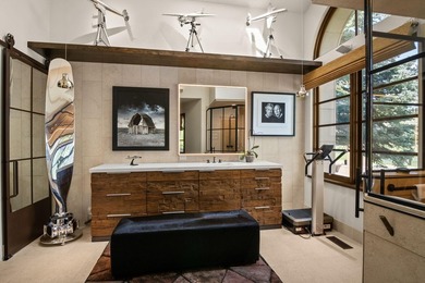 Exceptional 10608 sq. ft. mountain modern estate on 9.63 acres - photo 27
