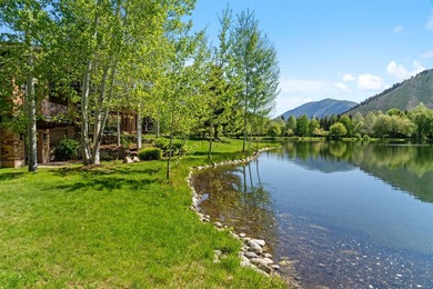 Exceptional 10608 sq. ft. mountain modern estate on 9.63 acres - photo 42