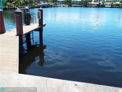 Lake Condo For Sale in Pompano Beach, Florida