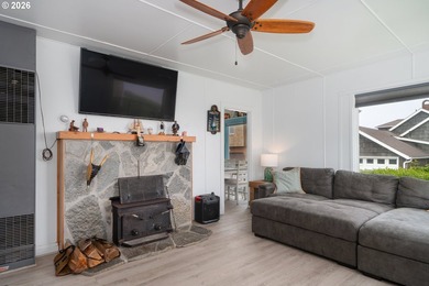 Coastal Living at Its Best: Experience the charm of Oregon's - photo 2