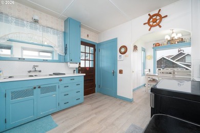 Coastal Living at Its Best: Experience the charm of Oregon's - photo 6