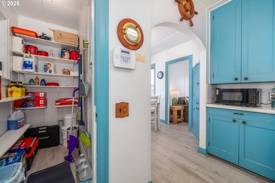 Coastal Living at Its Best: Experience the charm of Oregon's - photo 8