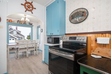 Coastal Living at Its Best: Experience the charm of Oregon's - photo 10