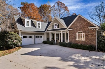 Lake Keowee Waterfront Made for Entertaining! - Lake Home For Sale in West Union, South Carolina