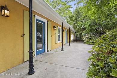 Coastal Cottage Living Just Blocks from the Beach & Train Depot - photo 2