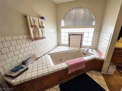 No HOA. 2455 Sqft, 3 Bedrooms and 2 1/2 Baths, featuring a blend - photo 15