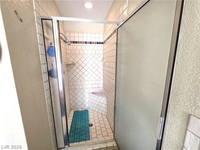 No HOA. 2455 Sqft, 3 Bedrooms and 2 1/2 Baths, featuring a blend - photo 16