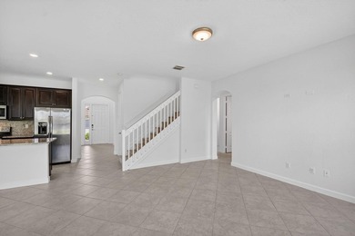 Fabulous lakeview home in a gated community! NEWLY painted and - photo 18