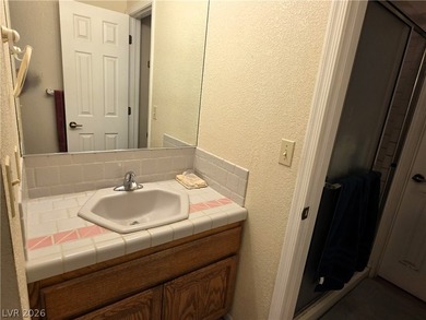No HOA. 2455 Sqft, 3 Bedrooms and 2 1/2 Baths, featuring a blend - photo 22
