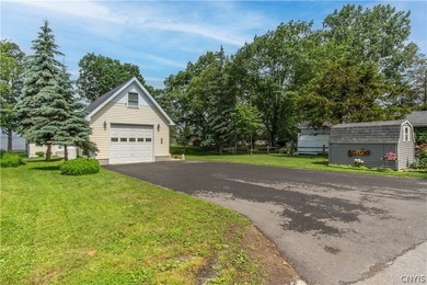 Waterfront Living on the Sunset Side of Beautiful Chaumont Bay! - photo 32