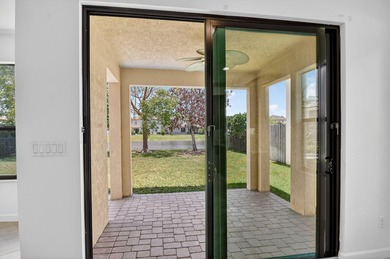 Fabulous lakeview home in a gated community! NEWLY painted and - photo 39