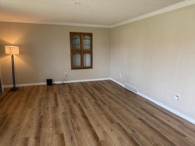 This beautiful 3 bedroom 2 1/2 bath brick home has been fully - photo 11