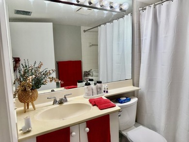Motivated seller-bring your offers. This light-filled 6th-floor - photo 13