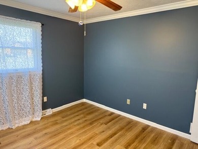 This beautiful 3 bedroom 2 1/2 bath brick home has been fully - photo 21