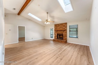Peace of mind included! Seller offering a new roof before - photo 8