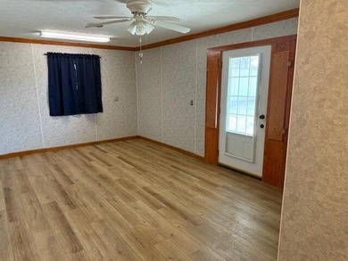 This beautiful 3 bedroom 2 1/2 bath brick home has been fully - photo 30