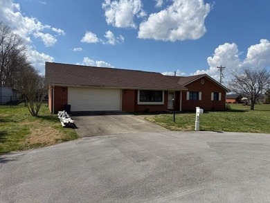 This beautiful 3 bedroom 2 1/2 bath brick home has been fully - photo 36