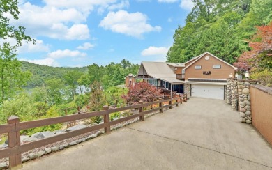Apalachia Lake Home For Sale in Murphy North Carolina