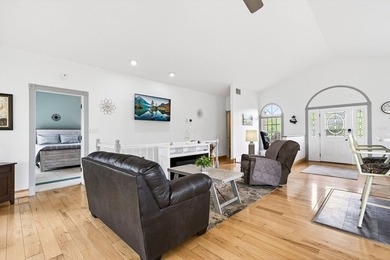 Opportunity awaits with this beautifully designed 17.52-acre m/l - photo 8