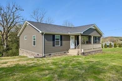 Immaculately maintained home on 1.82 ACRE LOT. Room for a garage - photo 2