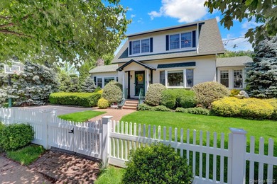 Beautiful, charming and truly one-of-a-kind! Prepare to be wowed - photo 23